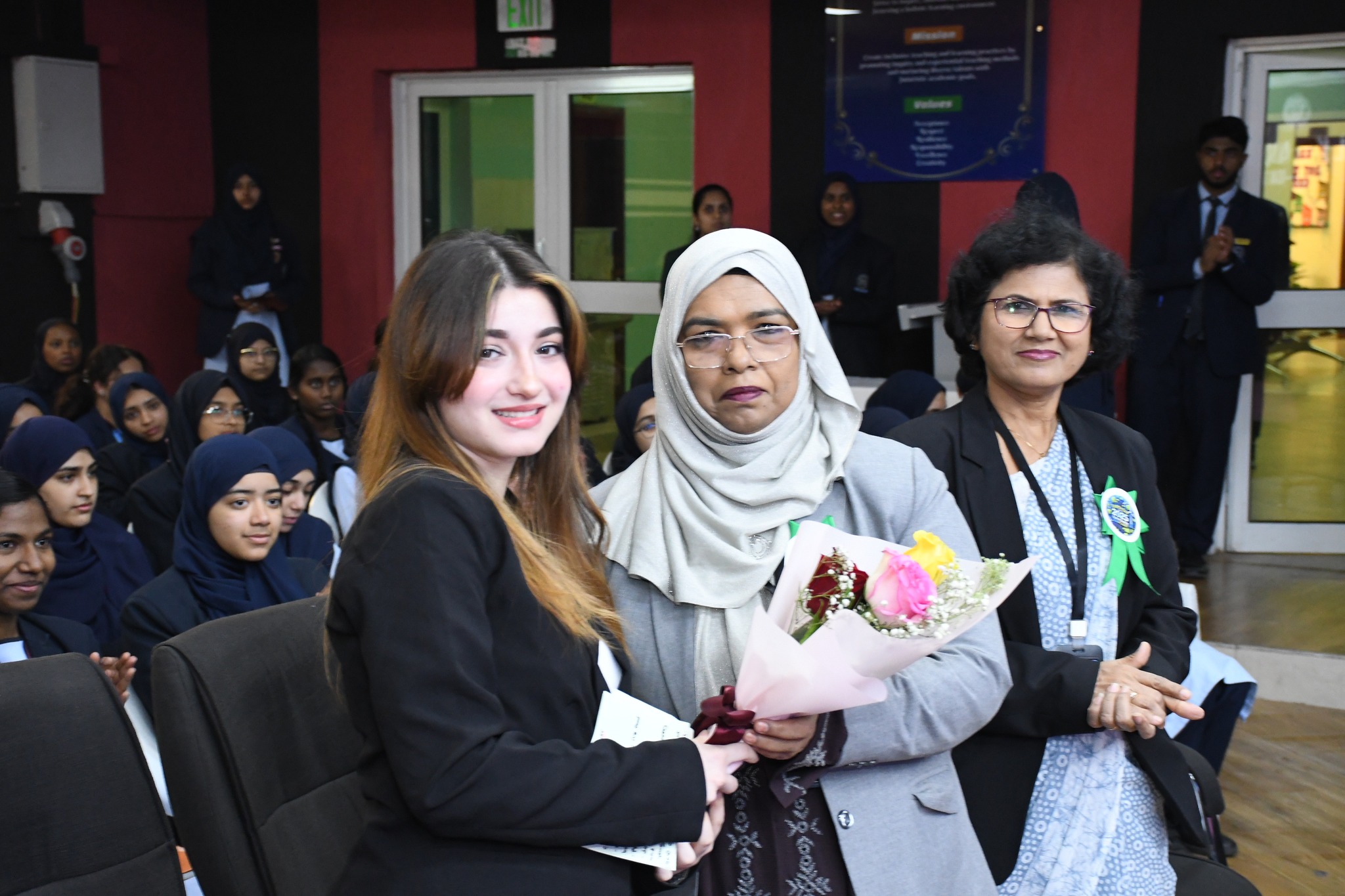 CUQ Guest Talk,Alumna